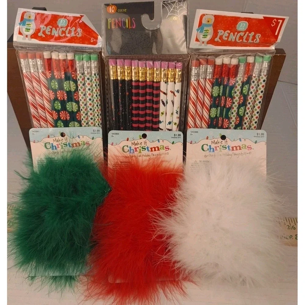 Lot Of 30 Christmas And‎ Hallween Pencils Make It Christmas Feather Bowa